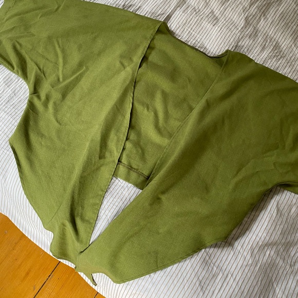 Olive green tie up blouse - Picture 4 of 6